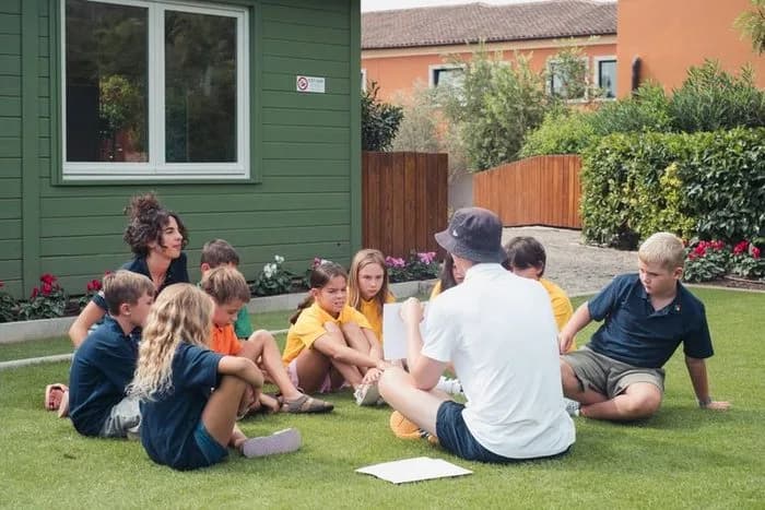 An outdoor lesson on campus